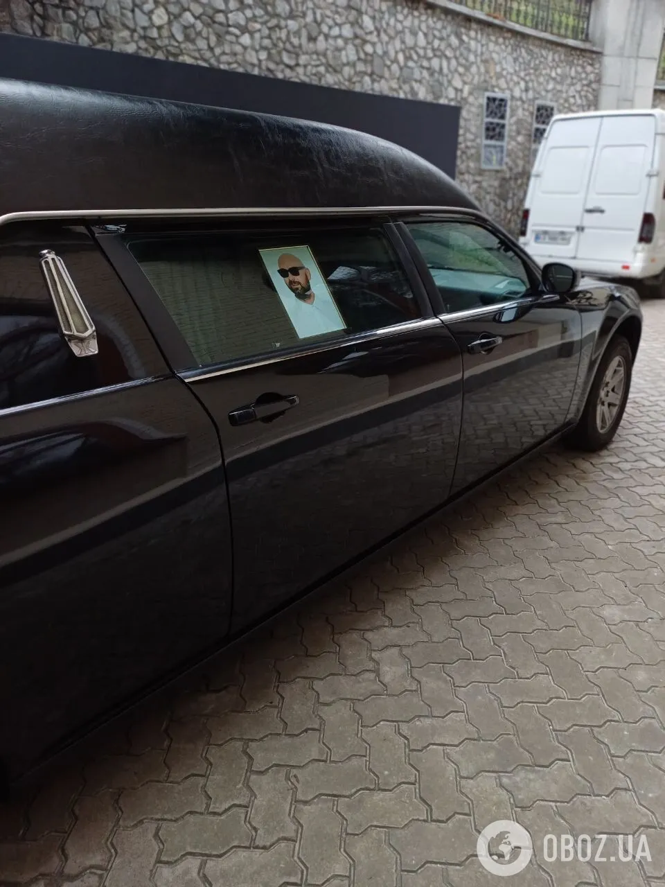 Зірки в траурі: як проходить прощання з Михайлом Клименком із гурту ADAM. Ексклюзивні фото