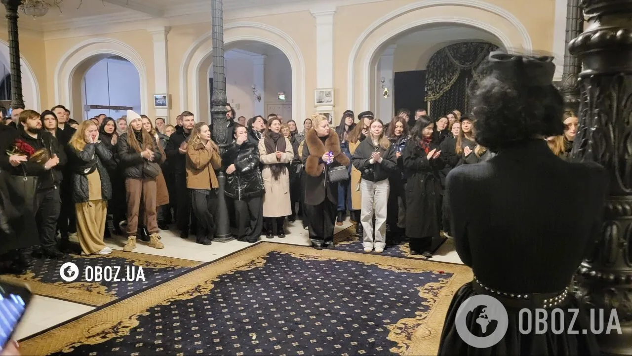 Зірки в траурі: як проходить прощання з Михайлом Клименком із гурту ADAM. Ексклюзивні фото