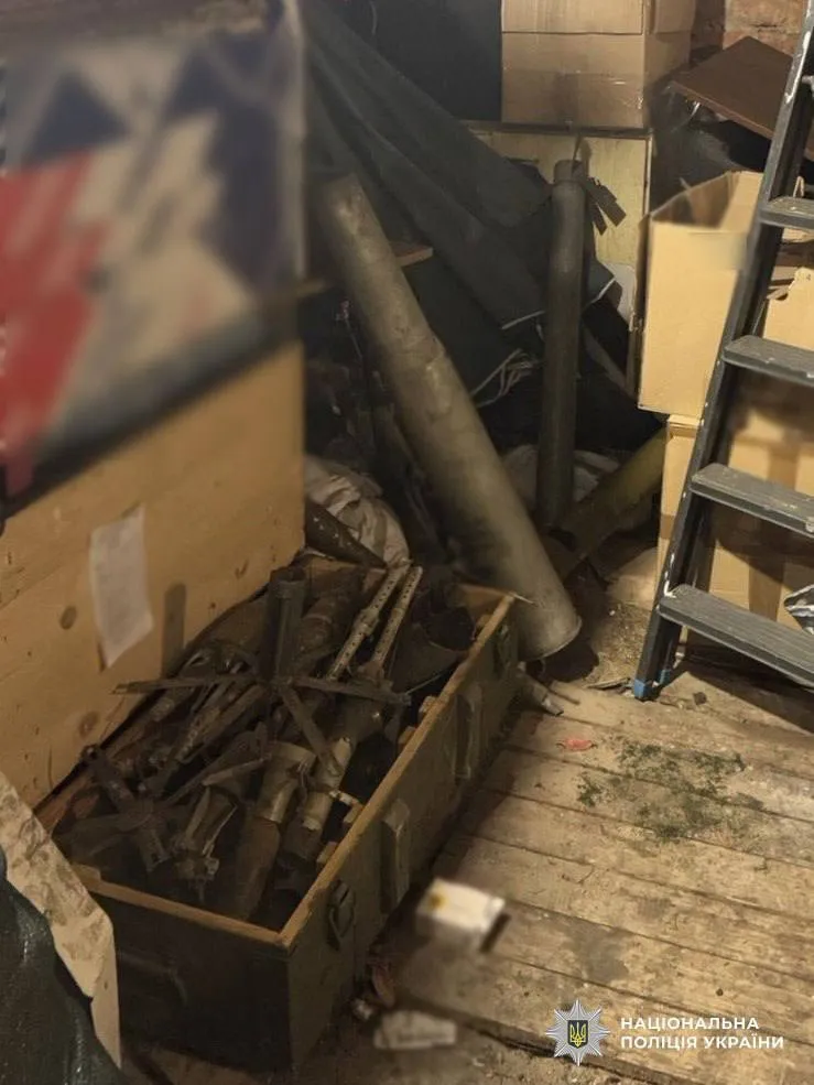 Вибух на "Укрпошті" в Києві: поліцейські затримали ще одного причетного до інциденту. Фото та подробиці