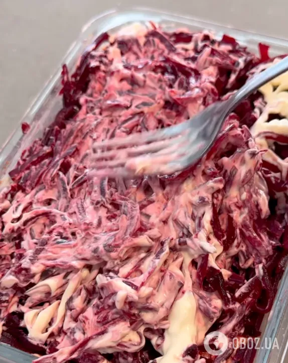 "Шуба" по-новому для новорічного столу: ділимося рецептом салату, який люблять усі