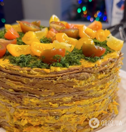 Смачний печінковий торт із грибною начинкою: рецепт ситної закуски для новорічного столу