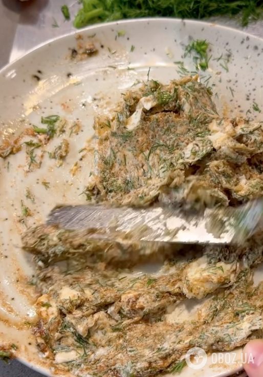 Як правильно запекти курку, щоб вона була соковитою всередині та з хрусткою скоринкою: ділимося рецептом