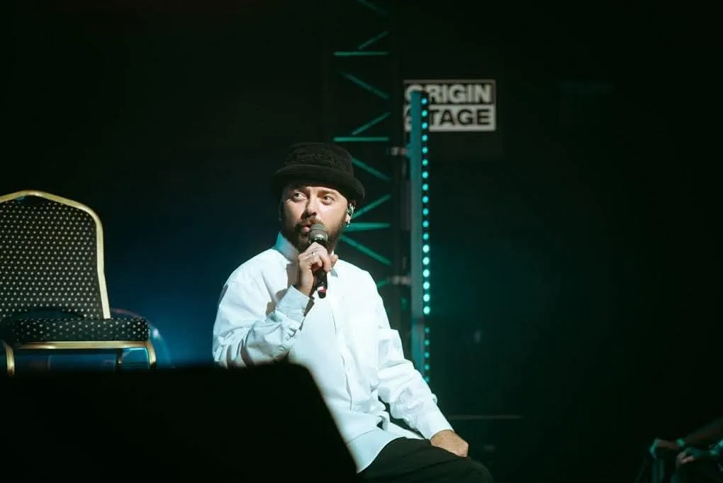 Містичний знак для коханої, сюрприз батькам і повідомлення з лікарні: дружина, друзі та колеги – про останні дні музиканта Михайла Клименка