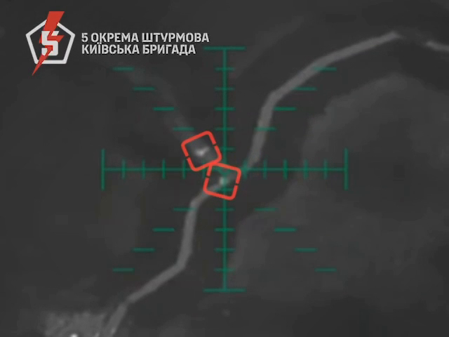На Краматорском направлении ударные дроны уничтожили вражеские укрепления, транспорт и пехоту противника. Видео