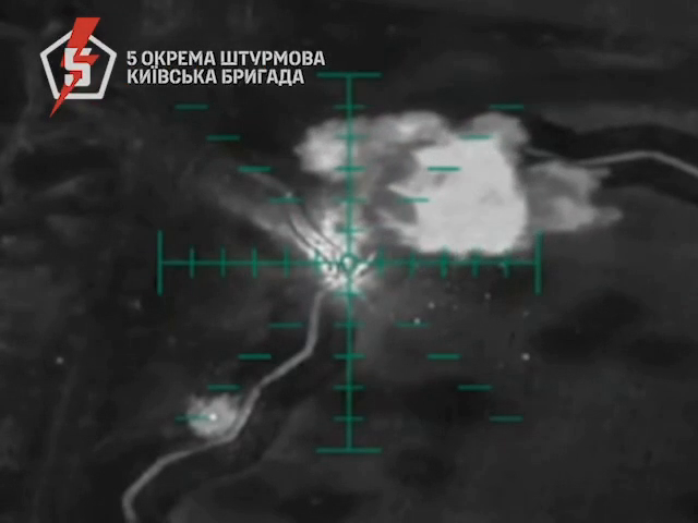 На Краматорском направлении ударные дроны уничтожили вражеские укрепления, транспорт и пехоту противника. Видео
