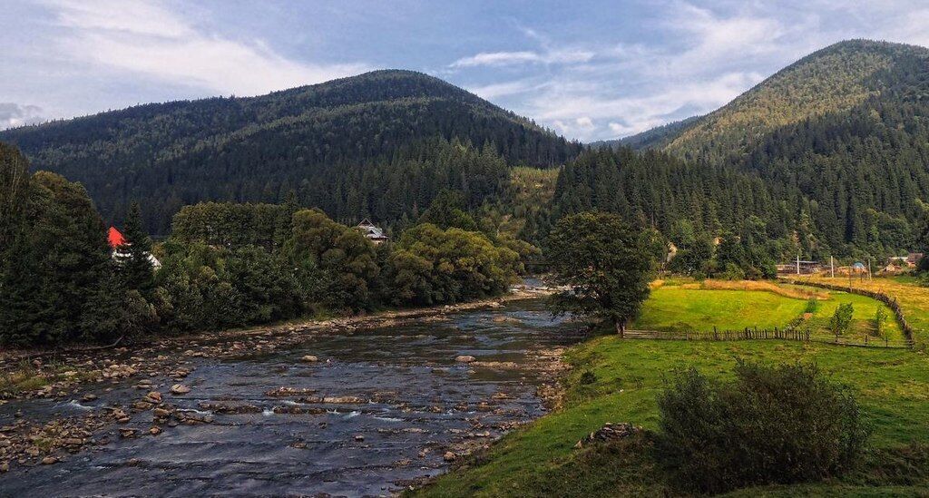 В самом сердце Карпат: как выглядело раньше село Татаров. Фото