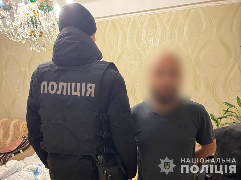 Маскировались под бойцов иностранного легиона: в Киеве задержаны злоумышленники, причастные к серии краж. Фото и видео