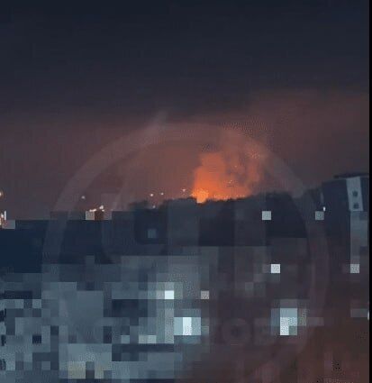 Дрони атакували Саратовський НПЗ, спалахнула пожежа: це один із ключових об’єктів паливної інфраструктури РФ. Фото і відео