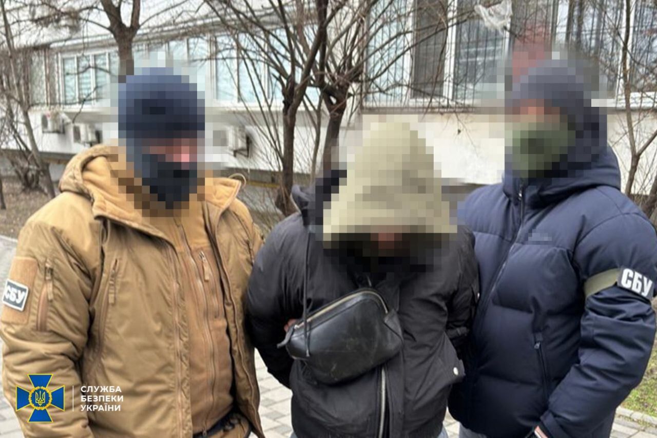 В Украине ликвидировали еще четыре "схемы для уклонистов": среди задержанных – рецидивистка. Фото