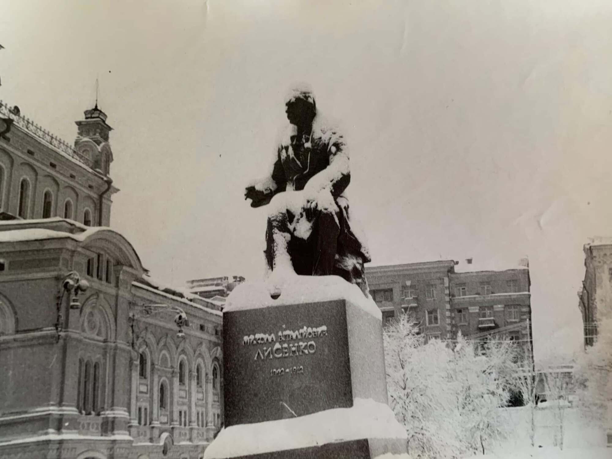 В сети показали, какими суперснежными были зимы в Киеве в конце 1960-х годов. Фото