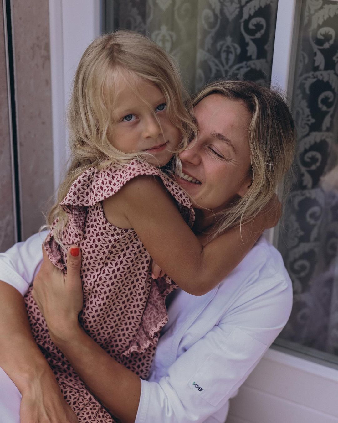 Измена, 17-летняя разница в возрасте и "служебный роман": что известно о личной жизни звезды "МастерШеф" Ольги Мартыновской