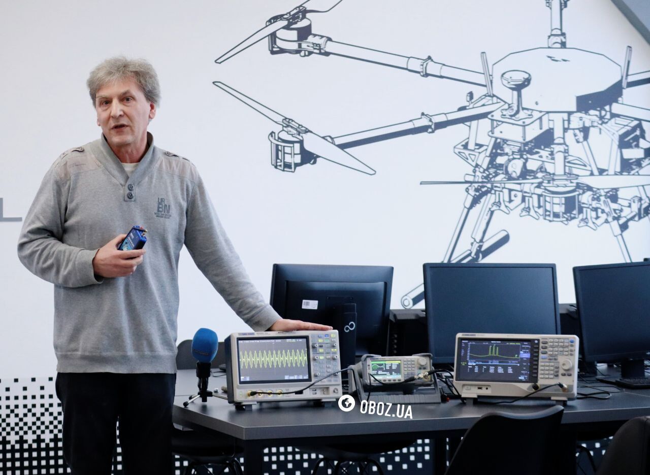 "80% у всіх дронах – це зв'язок": у Києві в КПІ відкрили нову спеціалізовану лабораторію для підготовки інженерів майбутнього. Подробиці, фото та відео