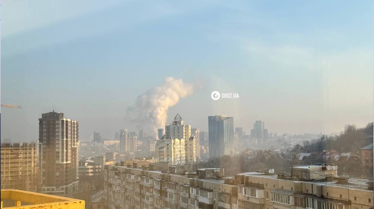 Киев накрыло "грязное" облако: в КГГА призвали не выходить на улицу. Фото и видео