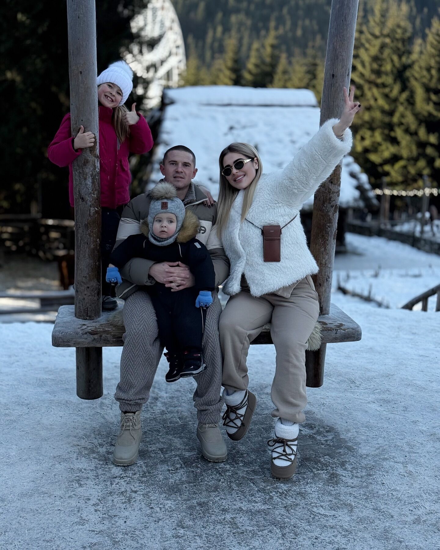 Жена футболиста "Шахтера": для жизни в Полтаве мне надо в месяц 5-8 тысяч долларов. Я не работаю, развиваю свой блог