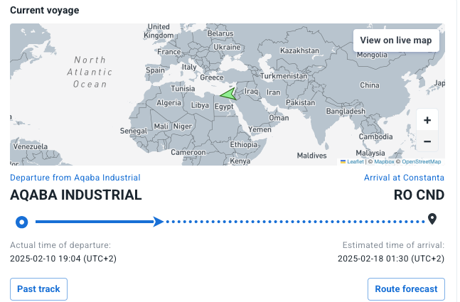 В Средиземном море столкнулись атомный авианосец США и панамское торговое судно: что известно