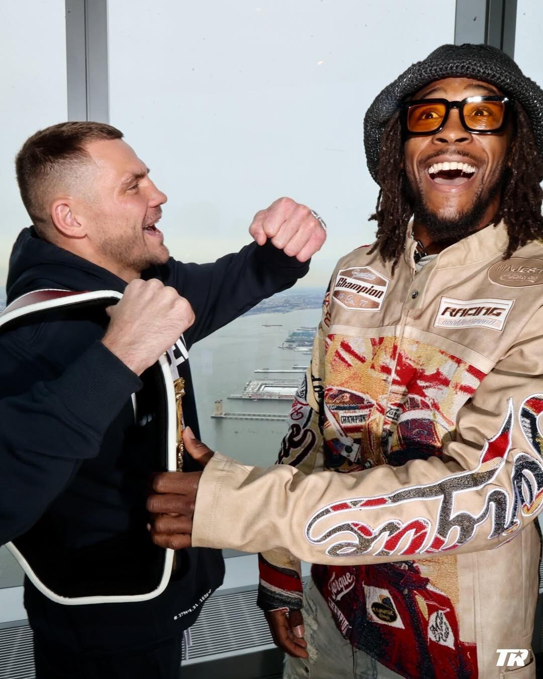 Украинскому чемпиону угрожали из-за банан: скандала вокруг защиты Беринчика в США, разборки на взвешивании и нокаут за один раунд