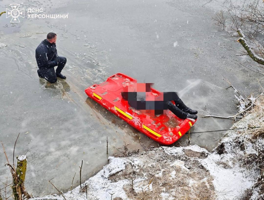 В Херсонской области трое детей погибли, провалившись под лед: последнее тело искали более суток
