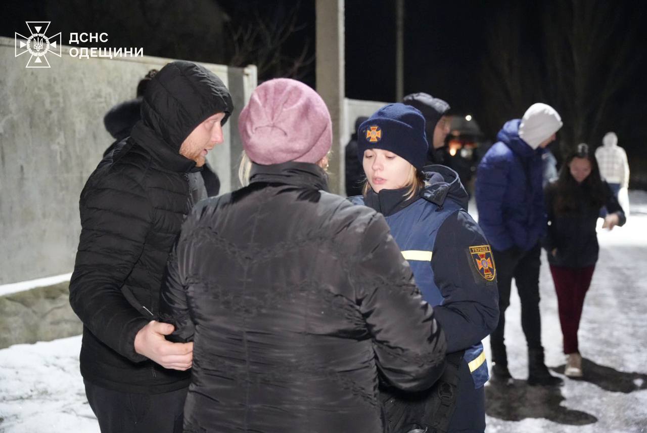 В Одесской области трое детей провалились под лед: их тела нашли водолазы. Фото и видео
