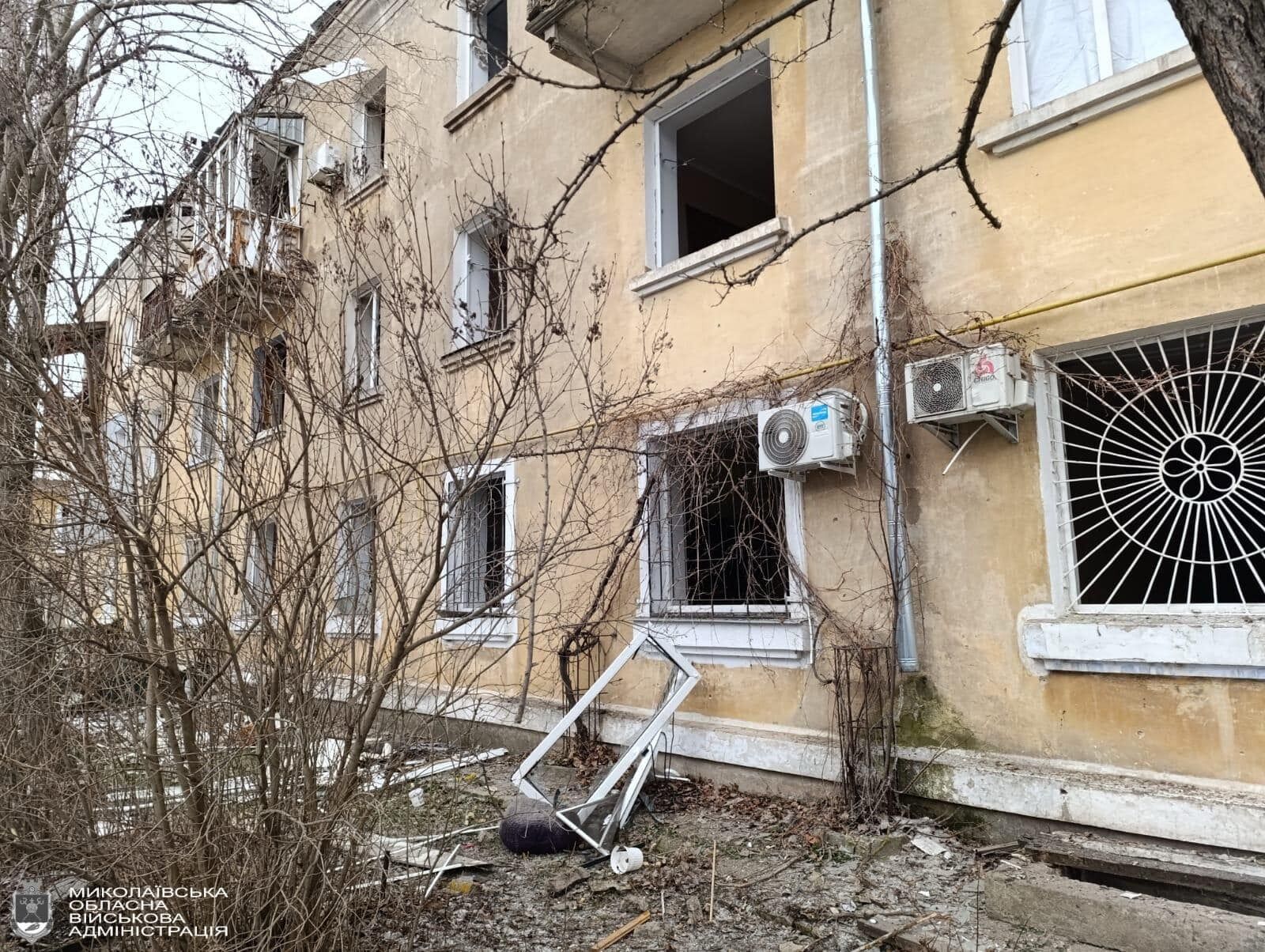 Последствия ничего обстрела по Николаеву 16 февраля