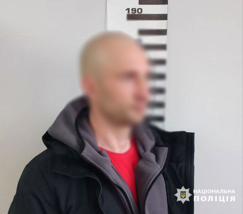 "Заминировал" ТРЦ в Киеве, чтобы отомстить его охране: полицейские задержали злоумышленника. Фото