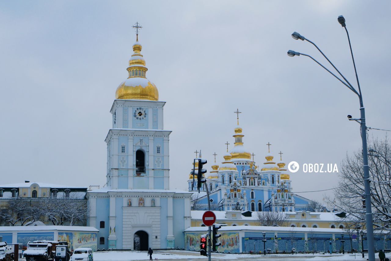 Настоящая белая сказка: Киев в конце зимы засыпало снегом. Фоторепортаж