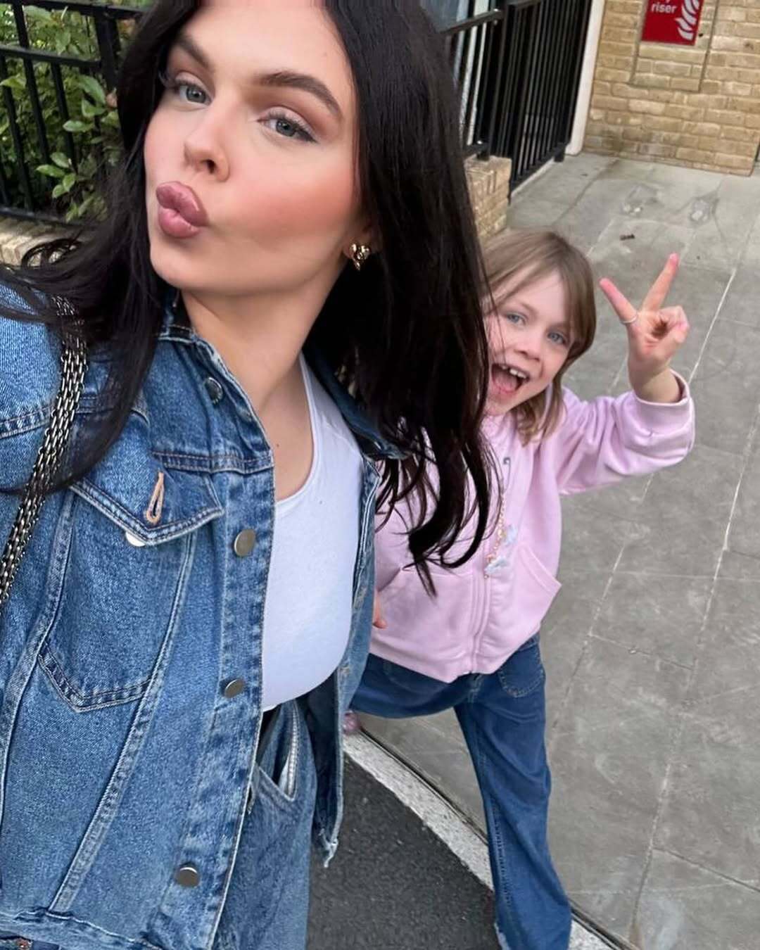 "Не впізнати": Оля Фреймут замилувала мережу фото 19-річної доньки, яка не живе в Україні 