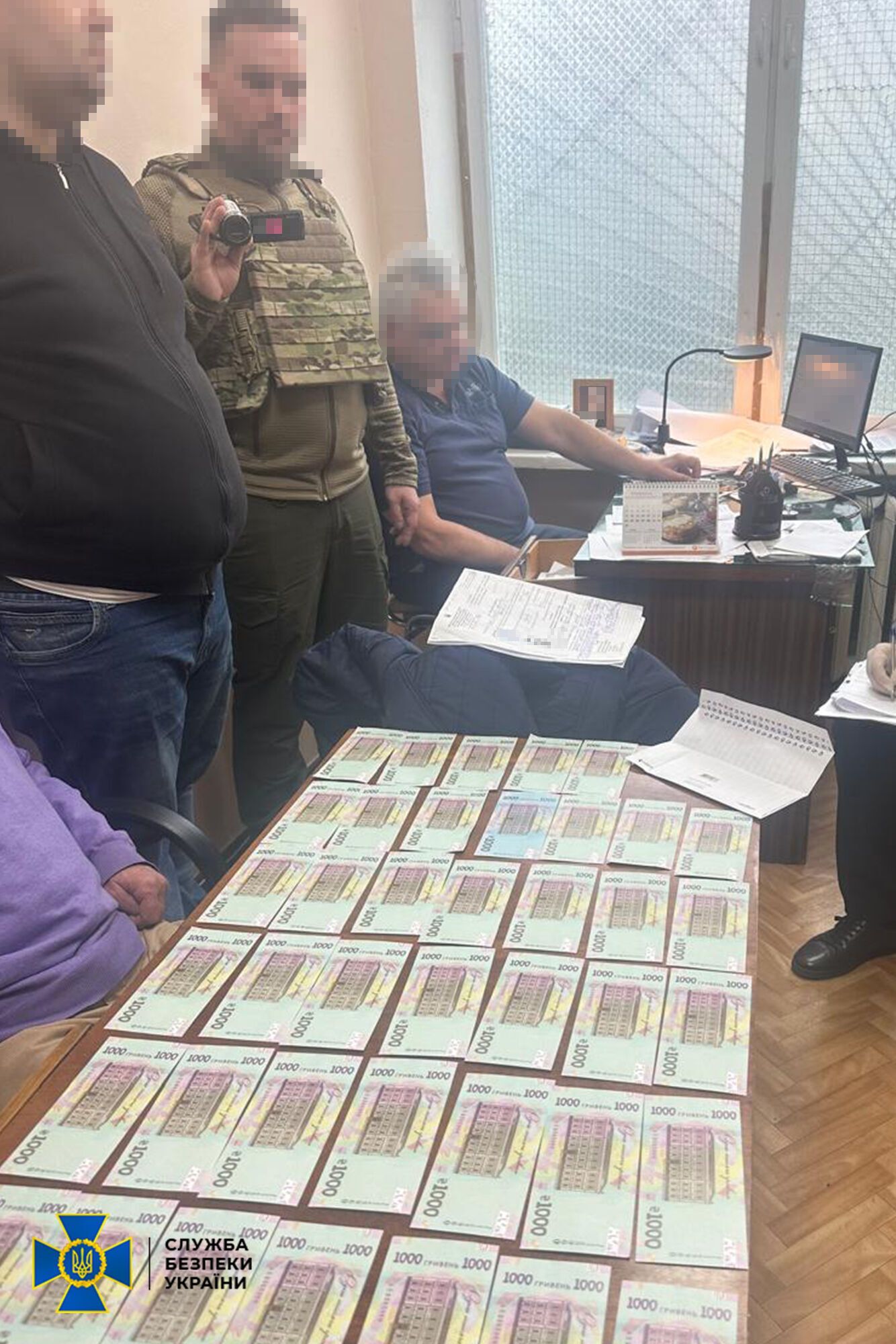 За вознаграждение "рисовал" призывникам диагноз по поводу непригодности к службе в зоне боевых действий: в Киеве задержали врача