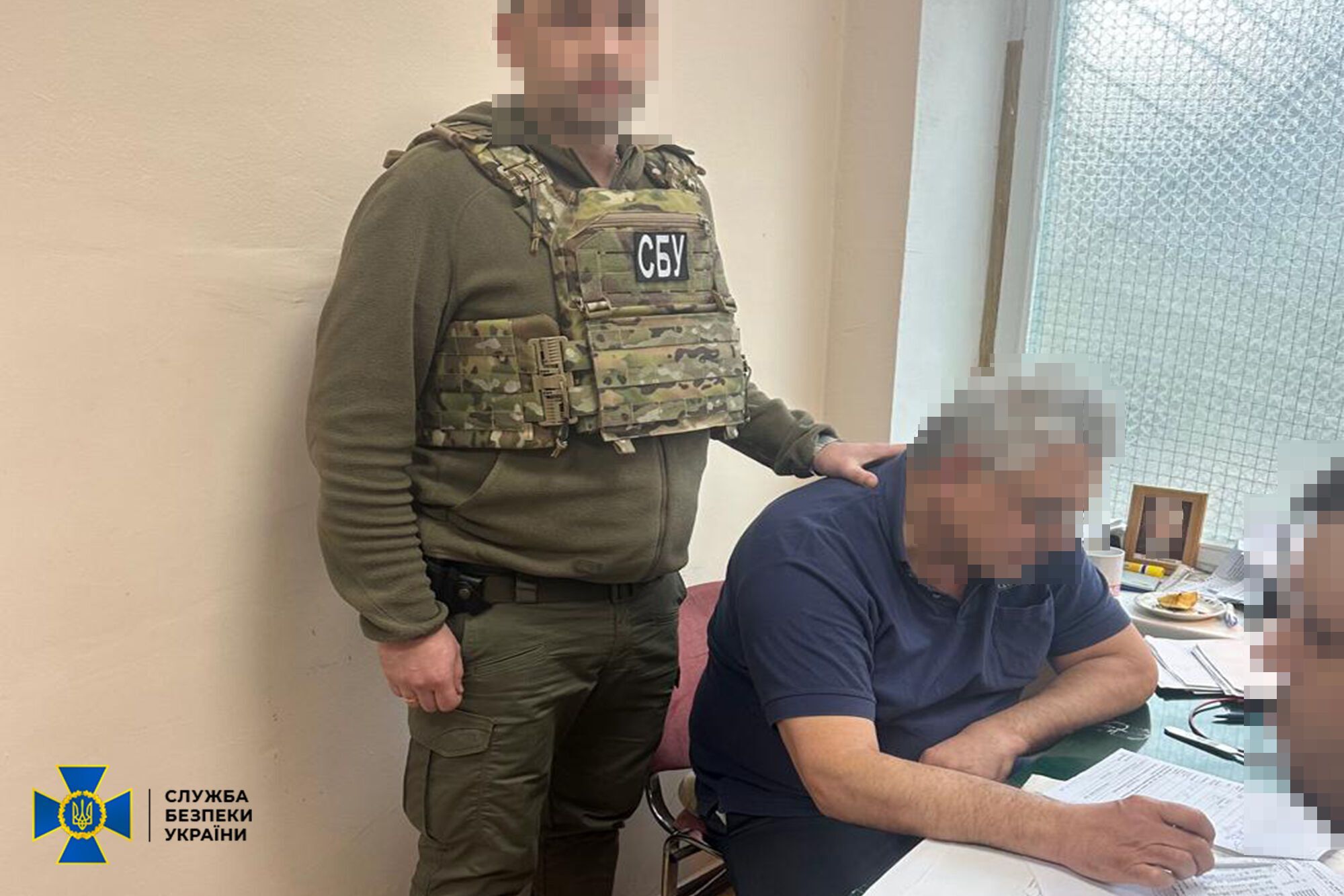 За вознаграждение "рисовал" призывникам диагноз по поводу непригодности к службе в зоне боевых действий: в Киеве задержали врача
