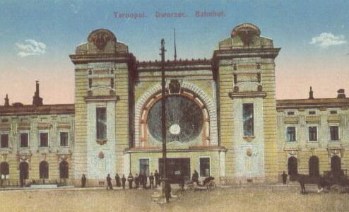 Какими были вокзалы на западе Украины во времена Австро-Венгрии: исторические фото