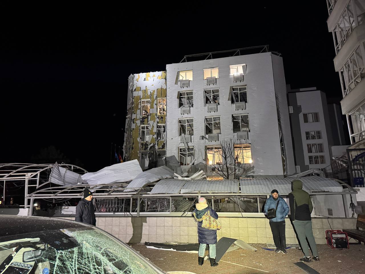 РФ массированно атаковала Одессу дронами: часть города осталась без света, воды и тепла, есть пострадавшие. Фото и видео