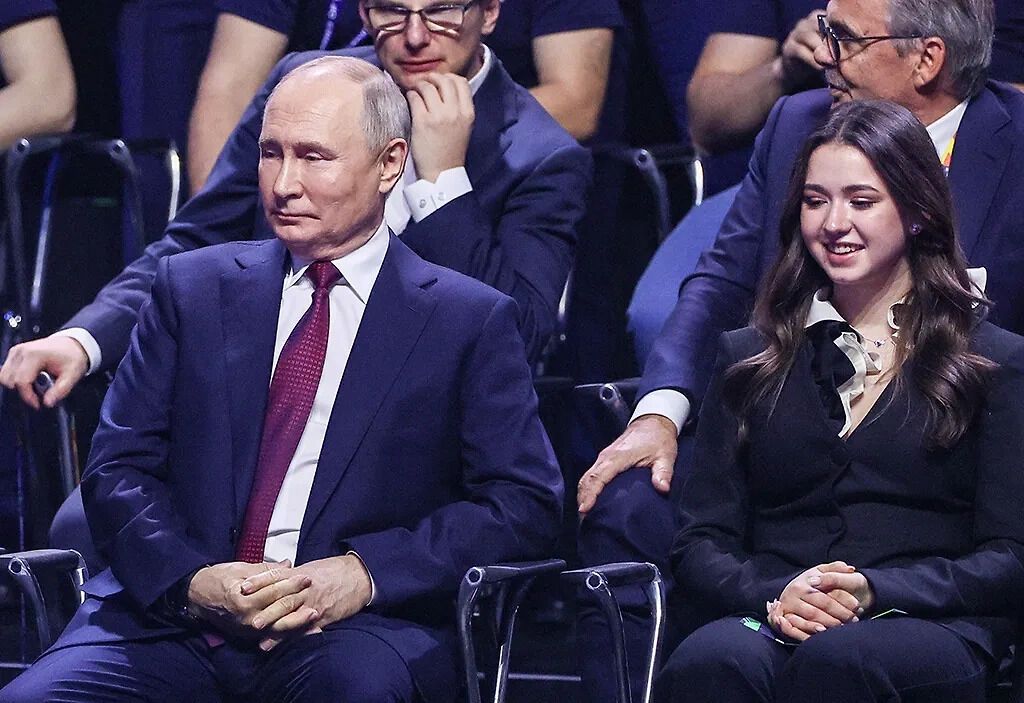 "Новая любовница Путина" закрутила роман с олимпийским чемпионом, который бросил жену с детьми