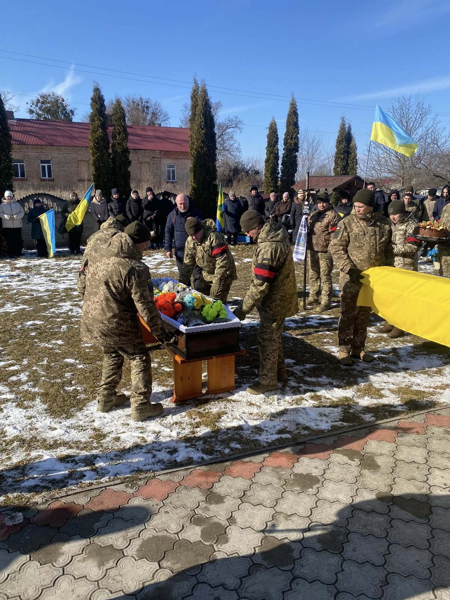 Отдал жизнь за Украину: в Хмельницкой области попрощались с защитником, погибшим в боях на Курщине. Фото