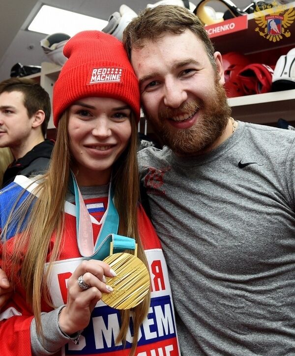 "Нова коханка Путіна" закрутила роман із олімпійським чемпіоном, який кинув дружину з дітьми