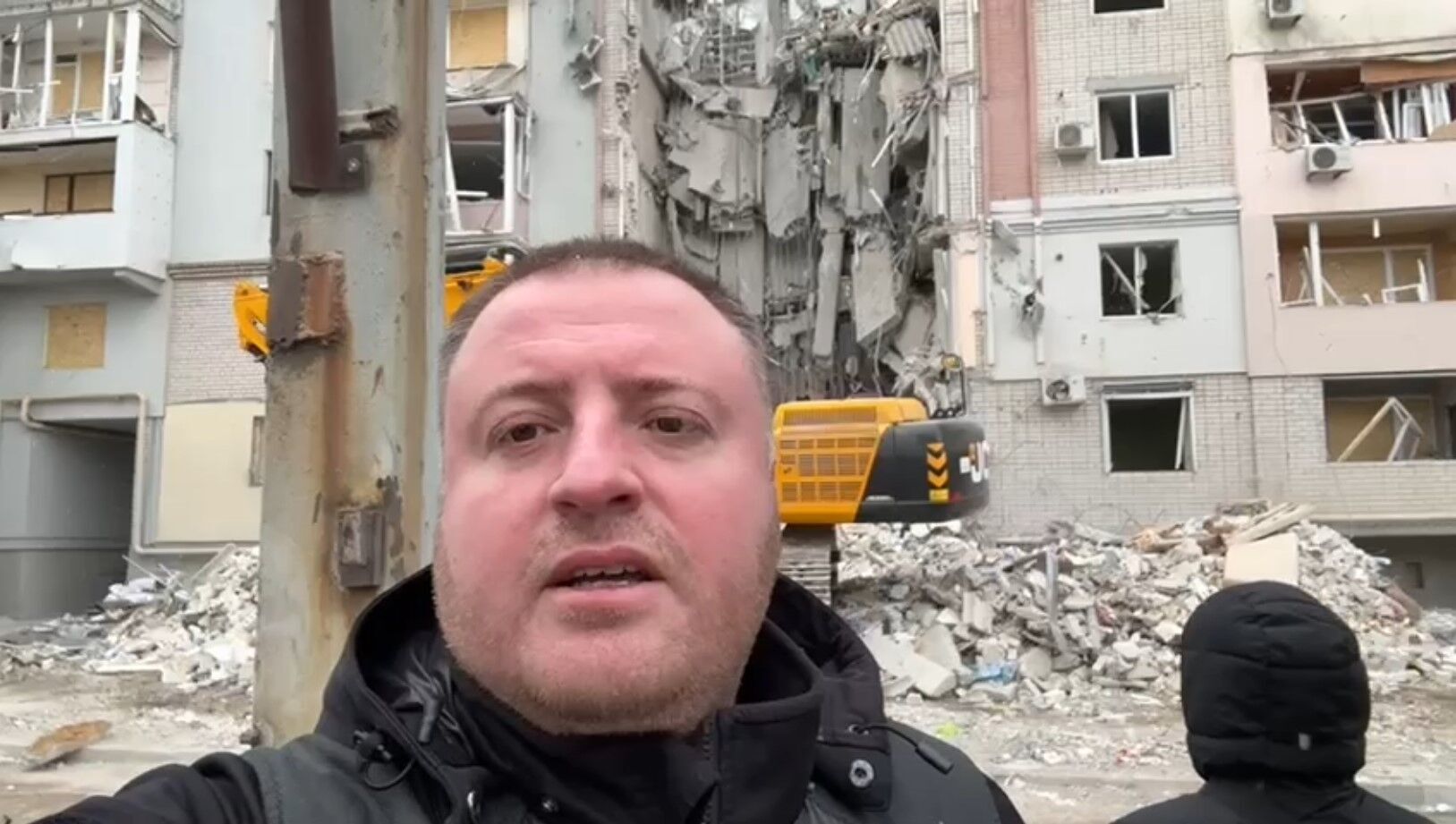 У Херсоні під завалами знайшли тіло мами поранених двійнят: двоє загиблих, п’ятеро постраждалих. Фото і відео
