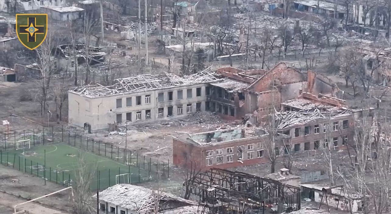 Разрушенный россиянами Торецк в Донецкой области