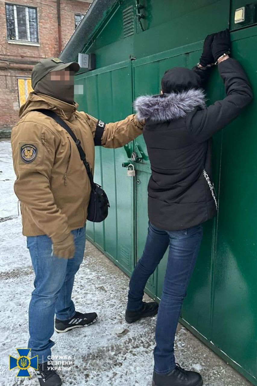 СБУ затримала агентів РФ, які збиралися підірвати у Дніпрі ветерана-правоохоронця. Фото