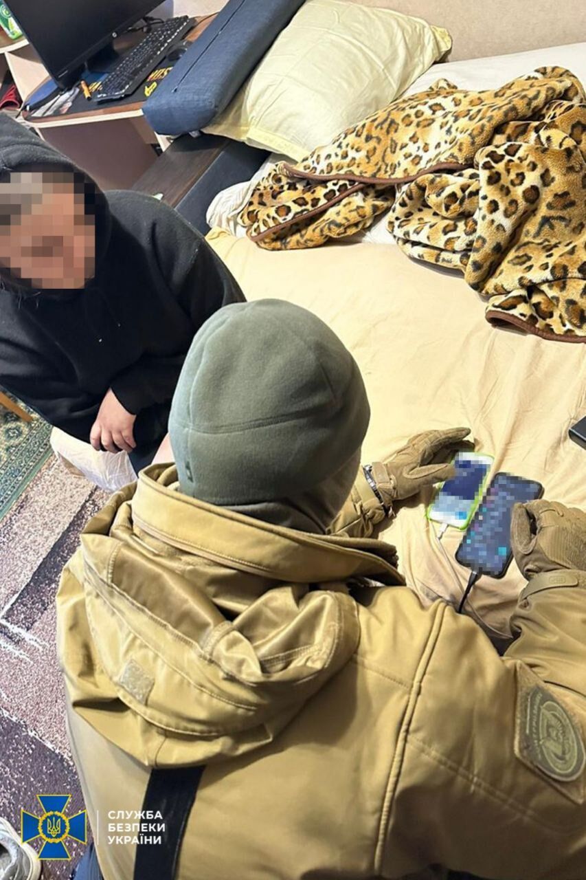 СБУ затримала агентів РФ, які збиралися підірвати у Дніпрі ветерана-правоохоронця. Фото