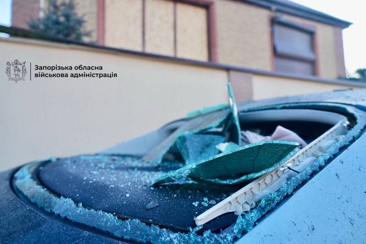 Армия России ударила дронами по Запорожью: пострадала женщина. Фото