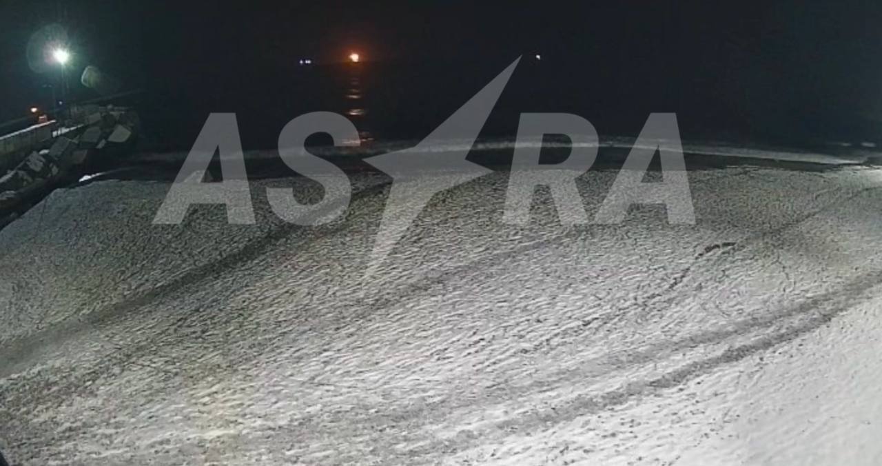 Краснодарський край РФ атакували дрони: лунали вибухи, у Сочі запровадили план "Килим". Фото і відео