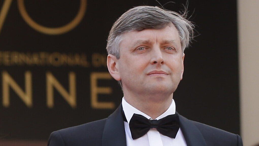 "Для мене це Батьківщина на продаж". Олесь Санін – про сценарії України у війні, особисті втрати на фронті та колег, що підігрують росіянам