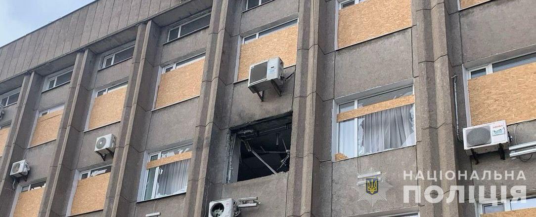 В Никополе российский дрон попал в кабинет городского головы: появились подробности. Фото