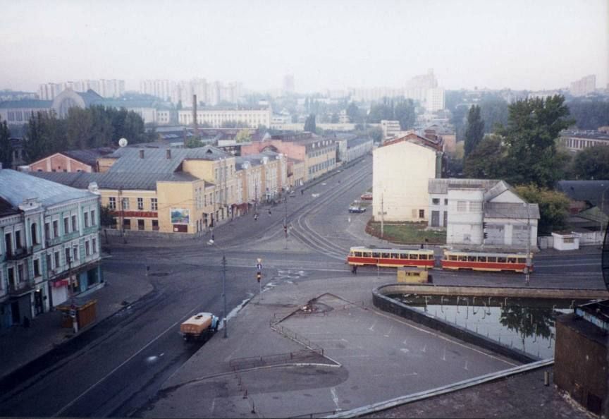 Знакомые места, которыми они были более 20 лет назад: фотографии Киева 1999 года