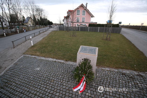 Самолет с футболистами "Манчестер Юнайтед" разбился при попытке взлета из аэропорта Мюнхена. Трагической катастрофе, которая унесла жизни 23 человек – 67 лет