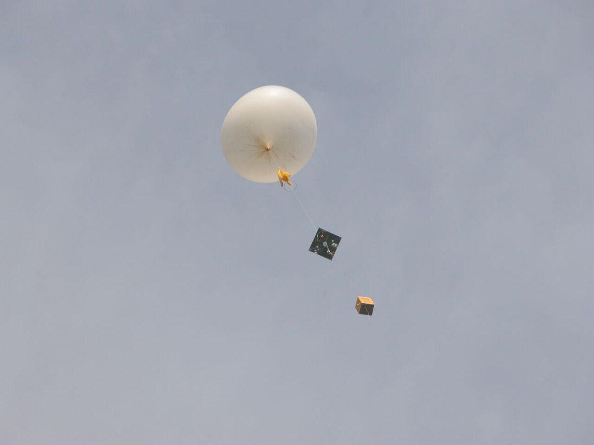 Способны дезориентировать ПВО? Что такое метеозонды, могут ли они вести разведку и что известно об их применении