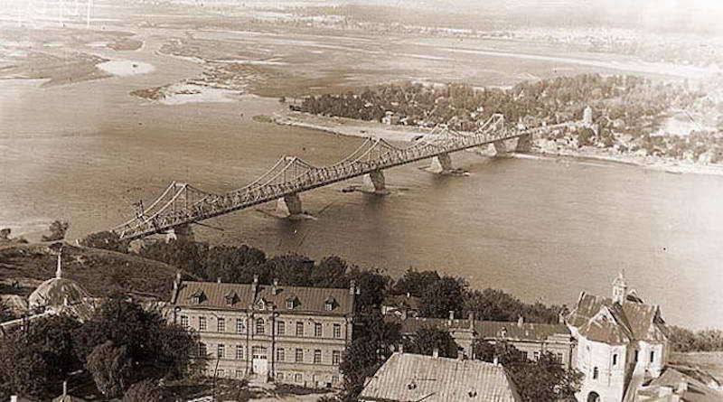 Существовал между двумя Мировыми войнами: история моста имени Евгении Бош в Киеве. Уникальные фото