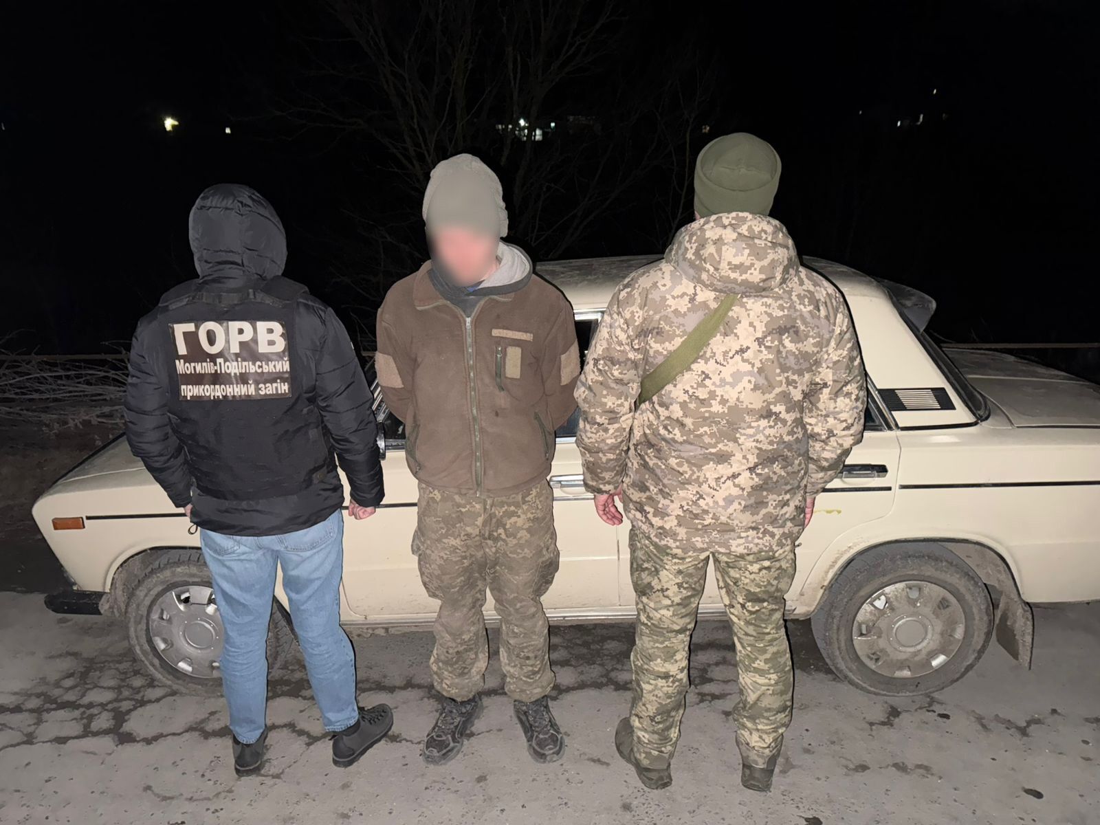 Стоимость "путешествия" составляла $10 тысяч: на Виннитчине разоблачили группировку, занимавшуюся незаконной переправкой через границу. Фото
