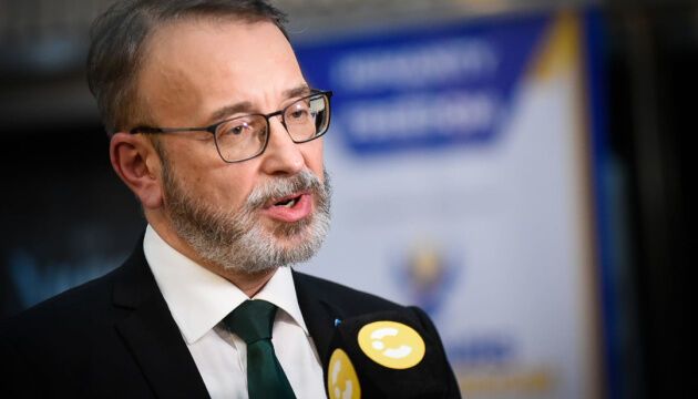 Зеленский назначил послов в Молдове и Уругвае: кто получил должности