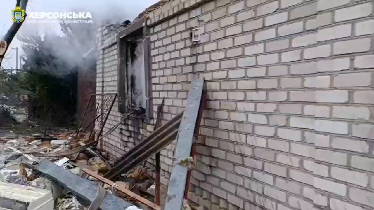 Оккупанты утром атаковали Херсон, среди пострадавших – ребенок. Видео