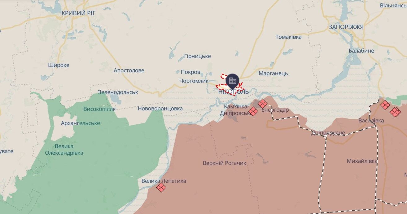 Россия атаковала Никопольщину: изувеченные АЗС, дома, газопроводы, автомобили, есть пострадавшие. Фото