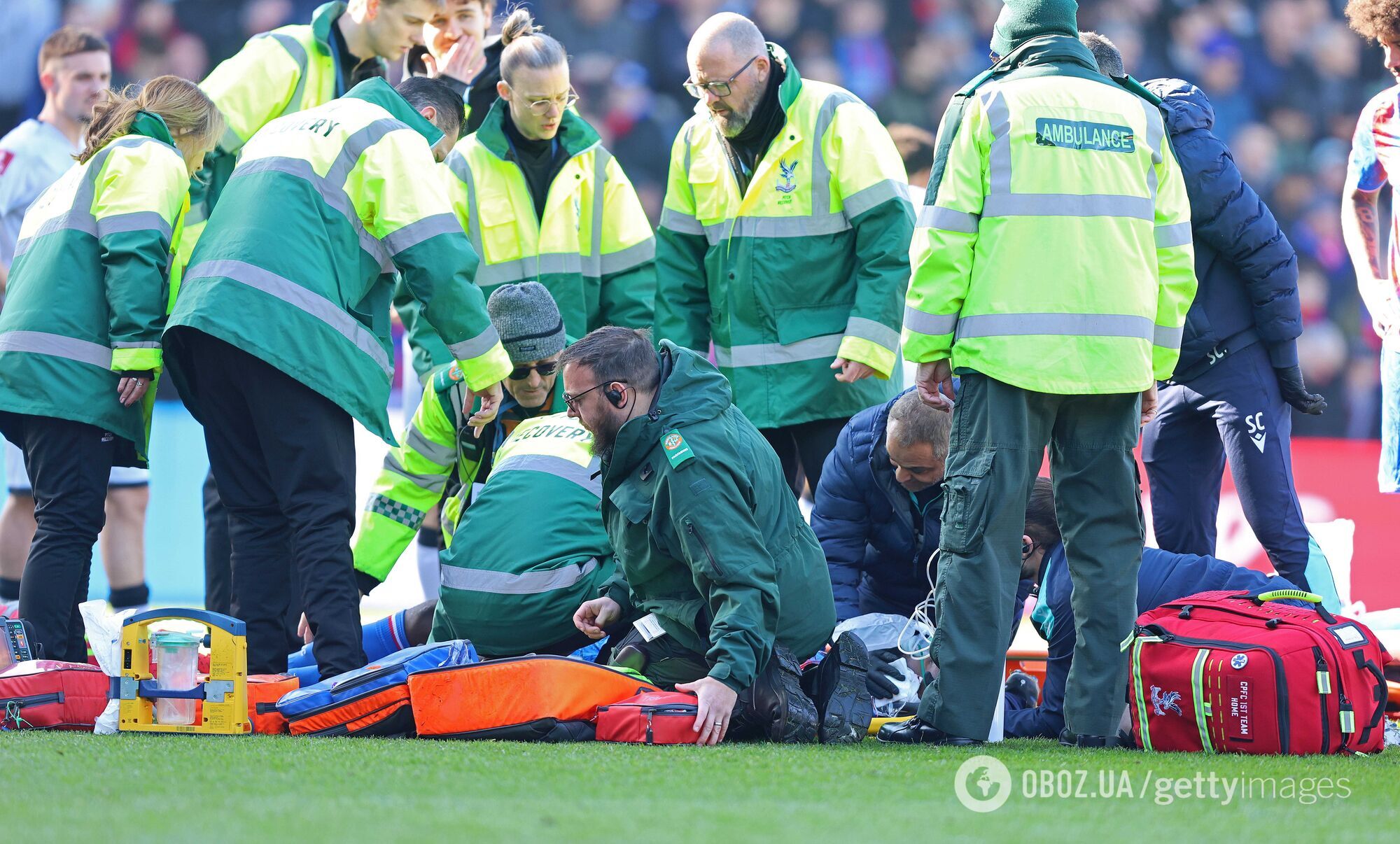 "Найбезрозсудніший фол в історії". Воротар у Кубку Англії зніс суперника ударом прямої ноги в голову. Відео